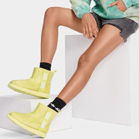 UGG Classic Clear Mini Waterproof Boot - Picture 1 of 6